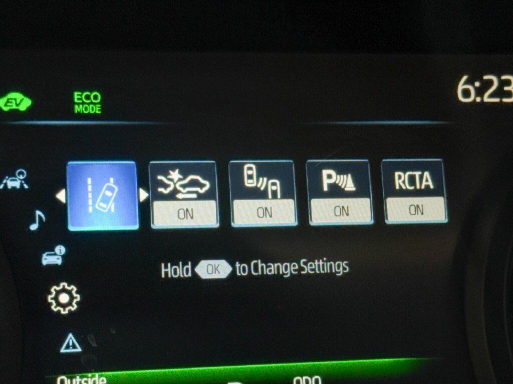 Used 2025 Toyota Sienna XLE FWD image 28