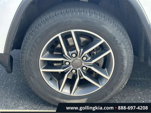 Used 2019 Jeep Grand Cherokee Limited AWD/4WD image 7