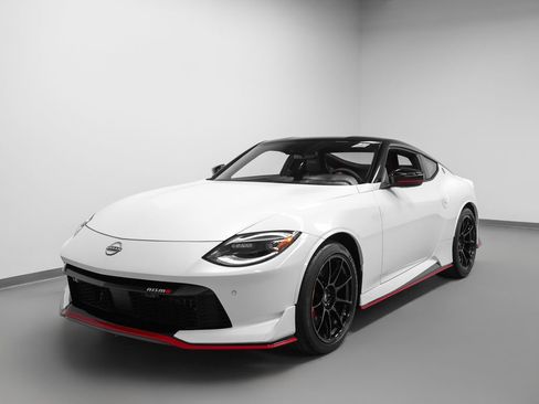Used 2026 Nissan Z NISMO RWD image 64