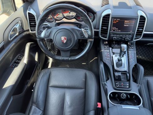 Used 2011 Porsche Cayenne AWD/4WD image 13