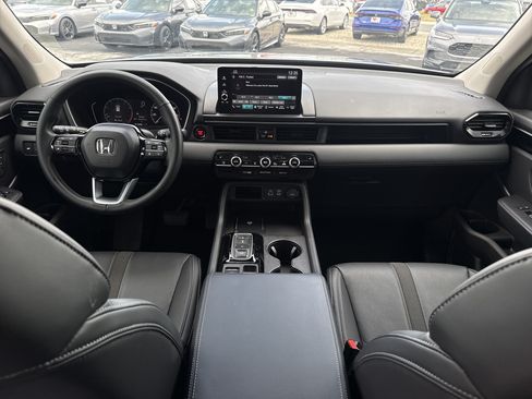Certified 2025 Honda Pilot EX-L image 20
