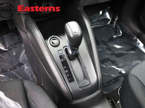 Used 2023 Nissan Kicks S FWD image 13