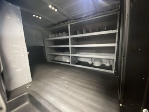 Used 2022 Chevrolet Express 2500 w/ Enhanced Convenience Package RWD image 33