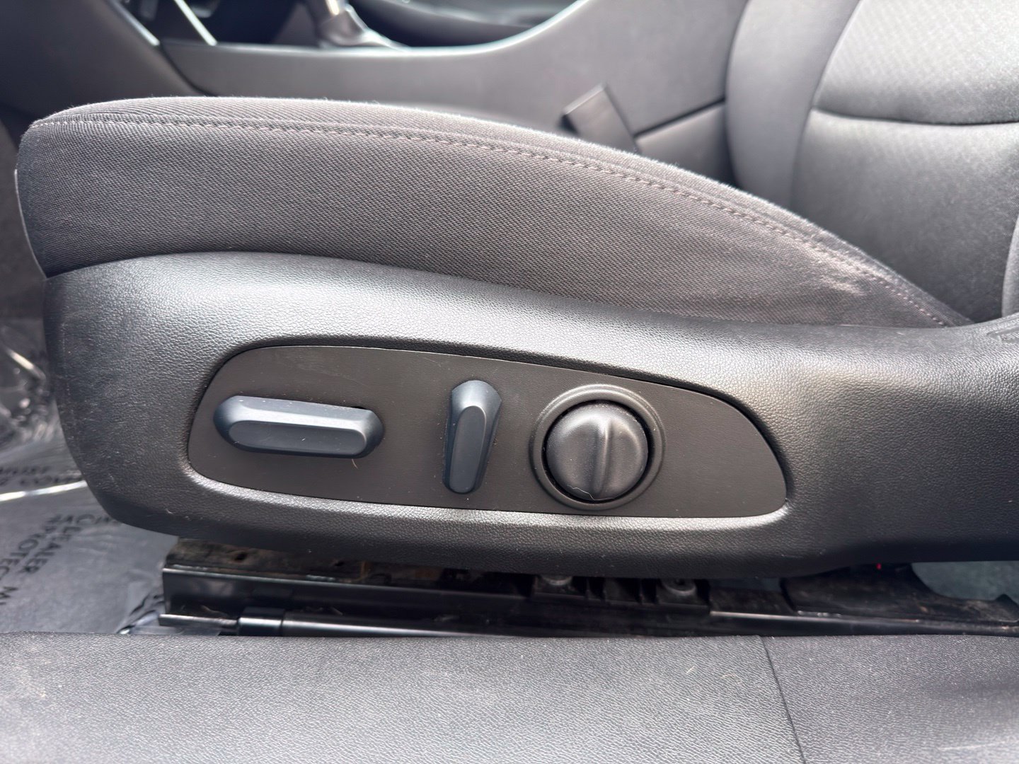 Used 2024 Chevrolet Malibu LT FWD image 19