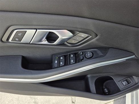 Used 2021 BMW 330i Sedan w/ Driving Assistance Package image 17