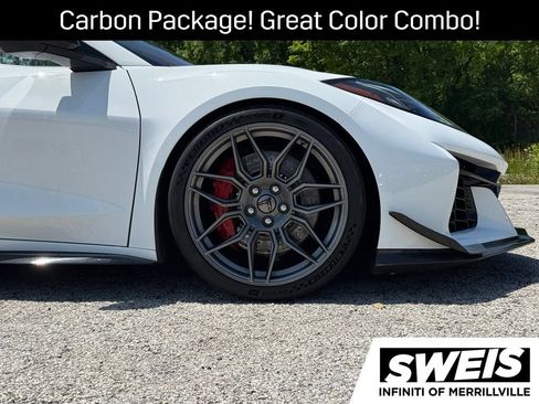 Used 2023 Chevrolet Corvette Z06 RWD image 15