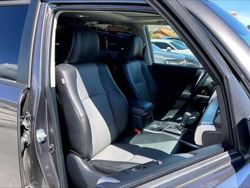 Used 2021 Toyota 4Runner SR5 Premium w/ Moonroof Package AWD/4WD image 13