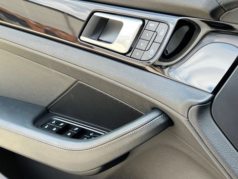 Certified 2023 Porsche Panamera 4S Executive AWD/4WD image 35