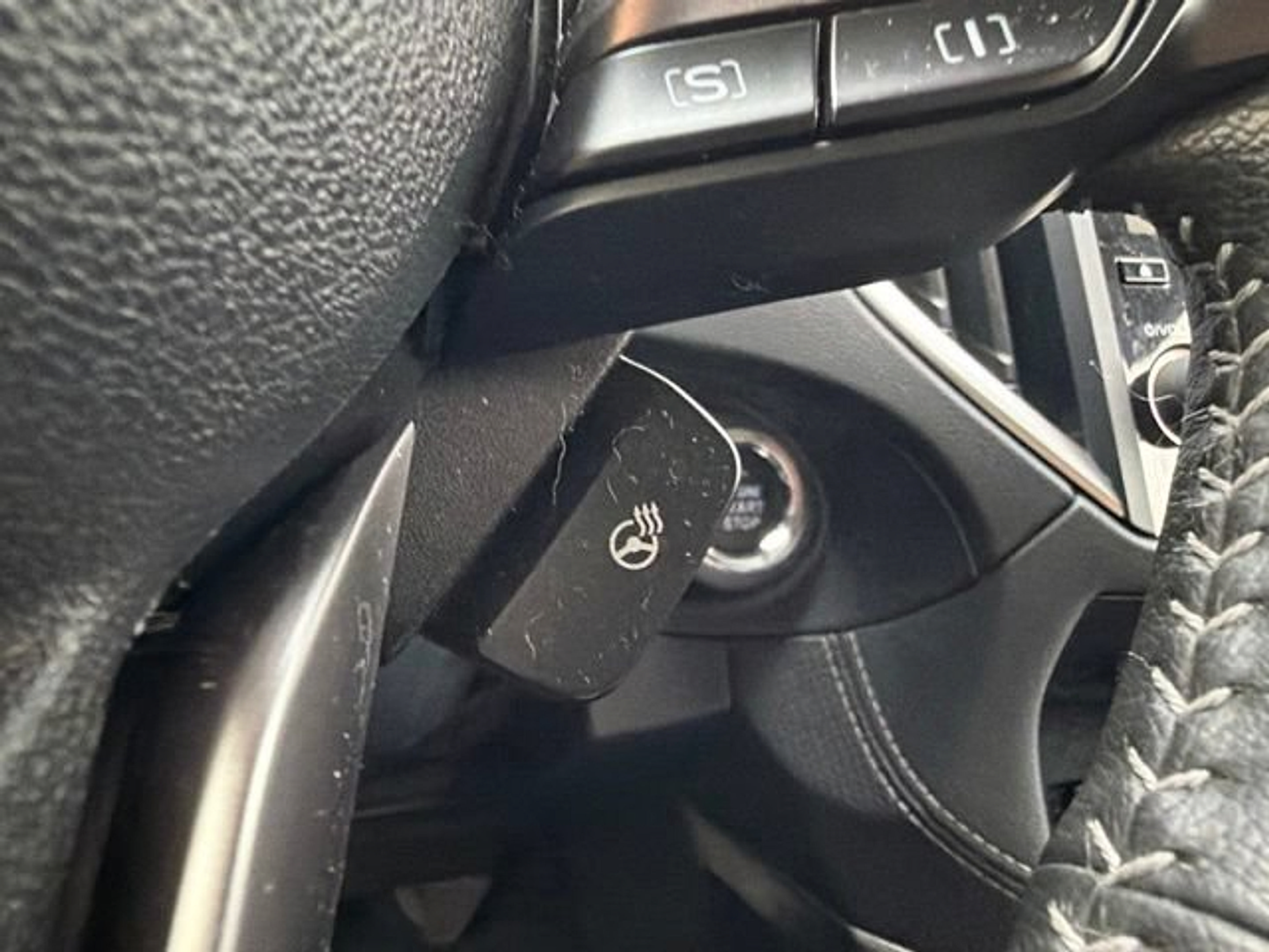 Used 2022 Subaru Forester Limited AWD/4WD image 33