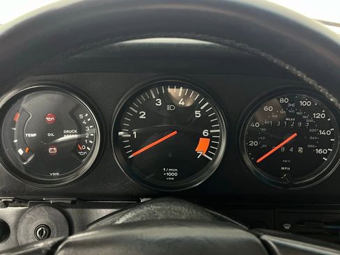 Used 1988 Porsche 911 Carrera image 21