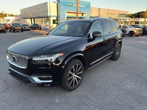 Used 2022 Volvo XC90 T6 Inscription image 3