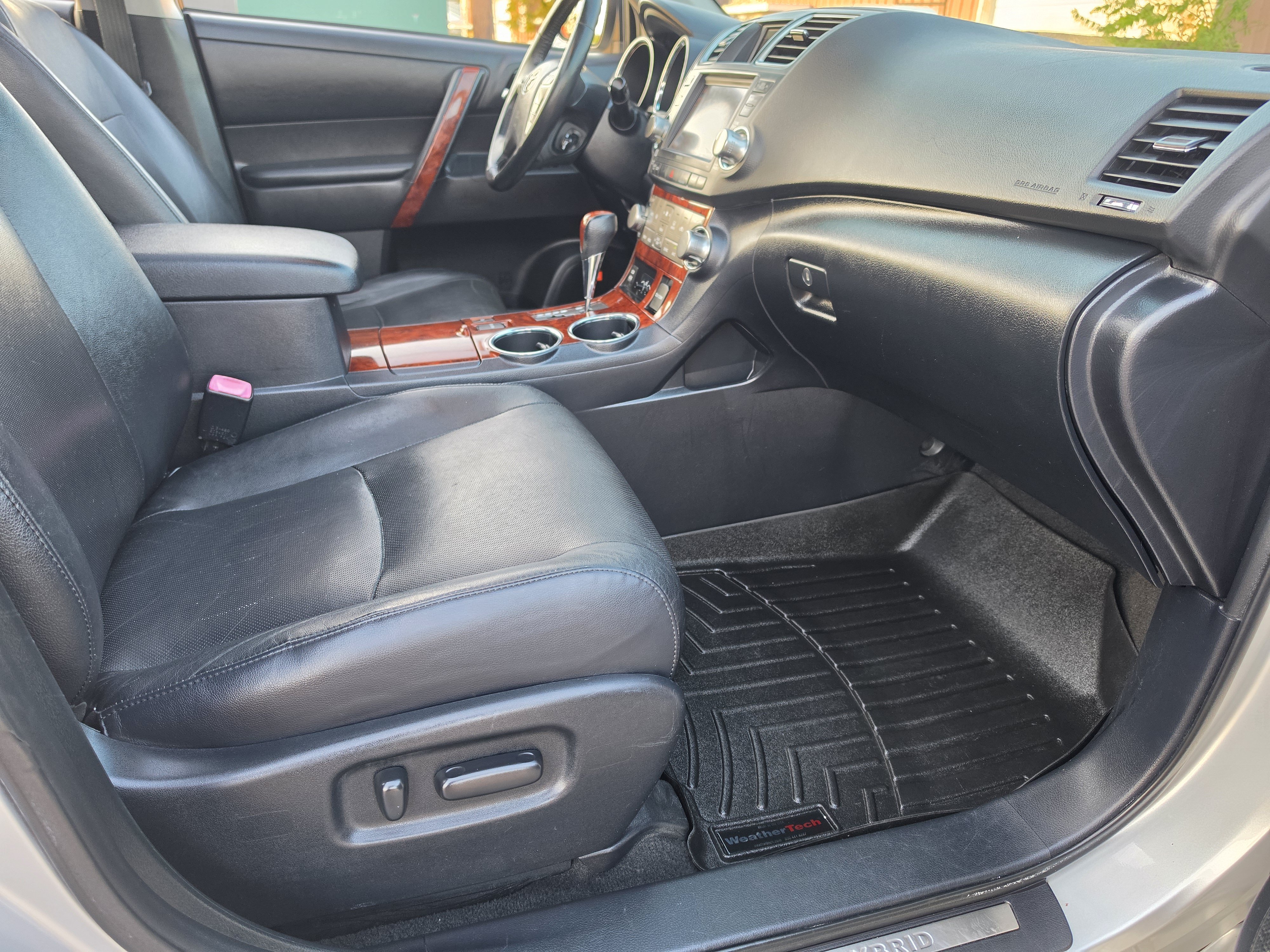 Used 2012 Toyota Highlander Limited AWD/4WD image 16