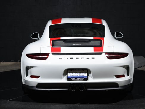 Used 2016 Porsche 911 R RWD image 11