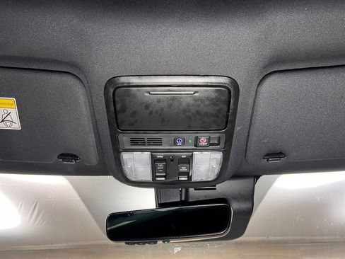 Used 2022 Honda Passport Elite image 16