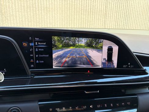 Used 2022 Cadillac Escalade Sport Platinum AWD/4WD image 56