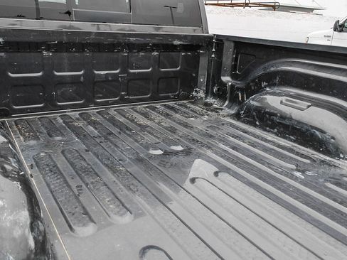 Used 2024 RAM 2500 Laramie AWD/4WD image 23