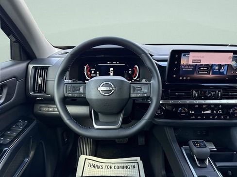 New 2026 Nissan Pathfinder SL FWD image 22