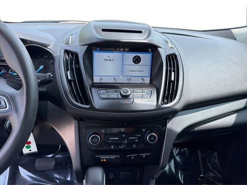 Used 2018 Ford Escape SE w/ SE Sync 3 Package AWD/4WD image 14