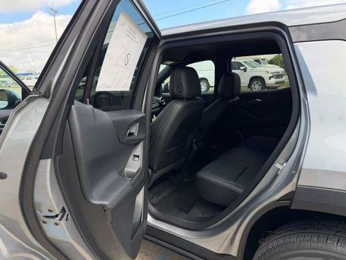 New 2026 Chevrolet Equinox LT w/ Convenience Package II FWD image 7