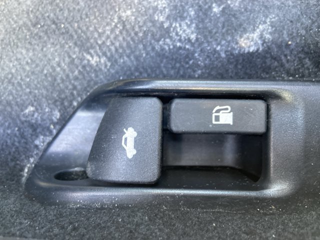 Used 2025 Toyota Corolla LE FWD image 44