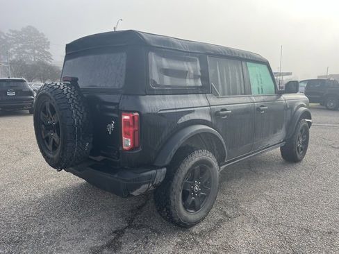 Used 2024 Ford Bronco Black Diamond image 4