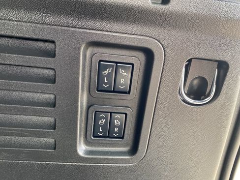 Used 2025 GMC Acadia Denali w/ LPO, Floor Liner Package AWD/4WD image 31