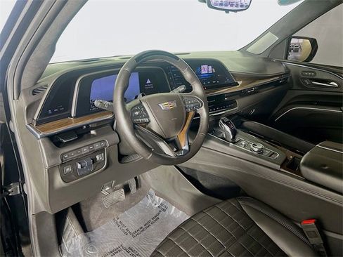 Used 2023 Cadillac Escalade ESV Sport Platinum image 10
