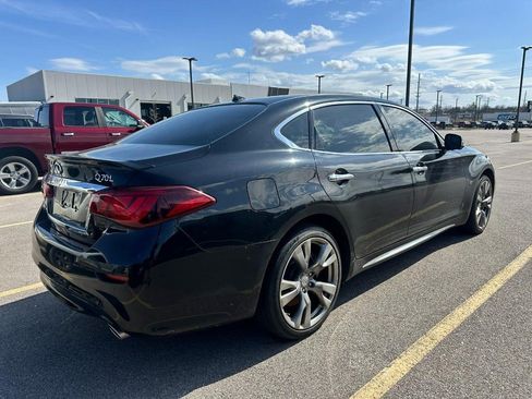 Used 2017 INFINITI Q70 L 3.7 image 4