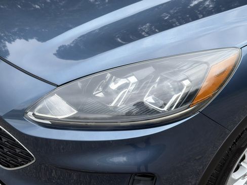 Used 2020 Ford Escape SE FWD image 29