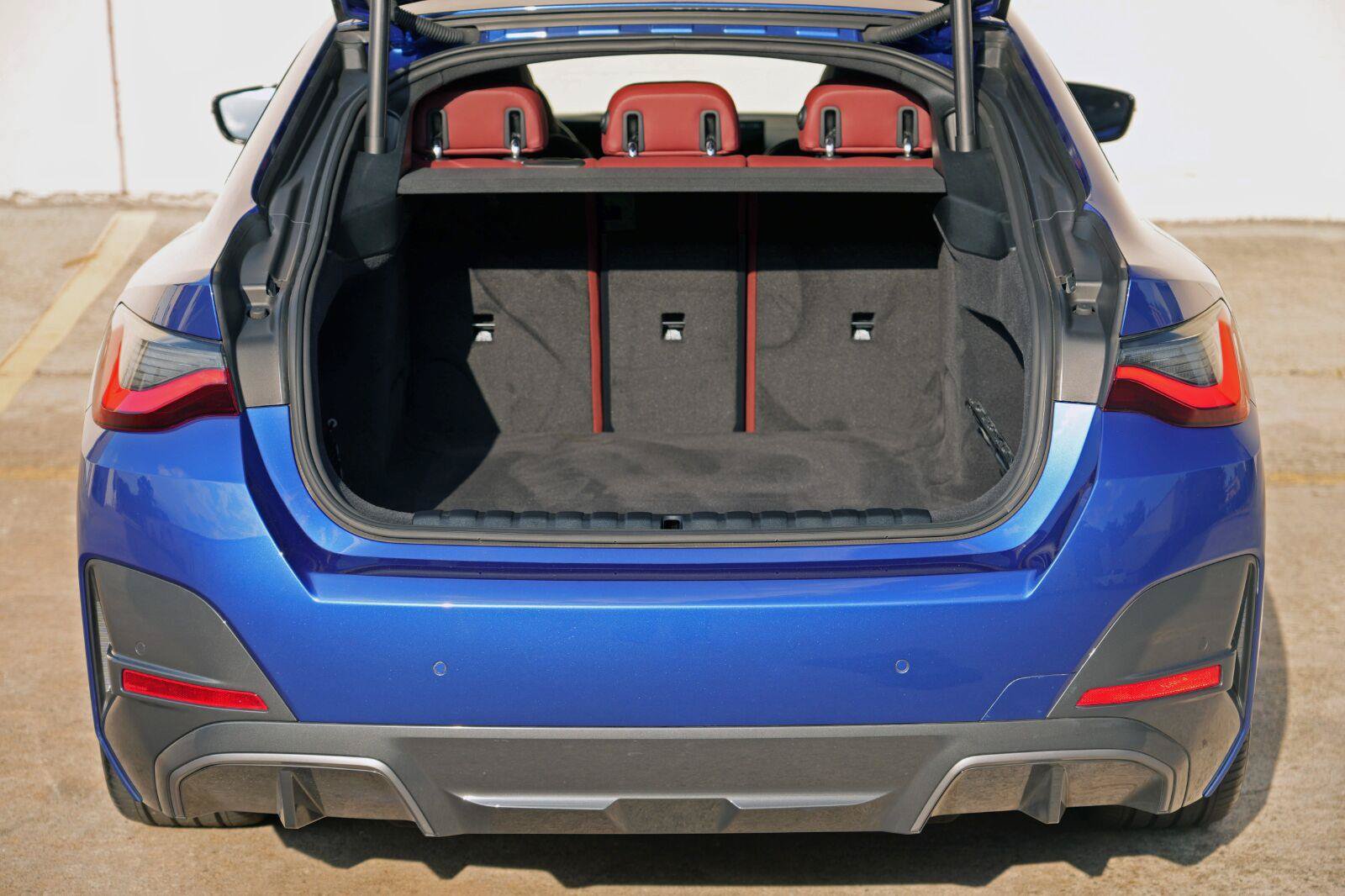 Used 2023 BMW i4 eDrive40 w/ M Sport Package RWD image 10