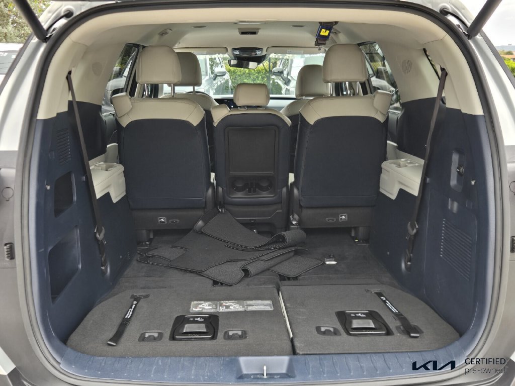 Certified 2025 Kia Carnival EX FWD image 14