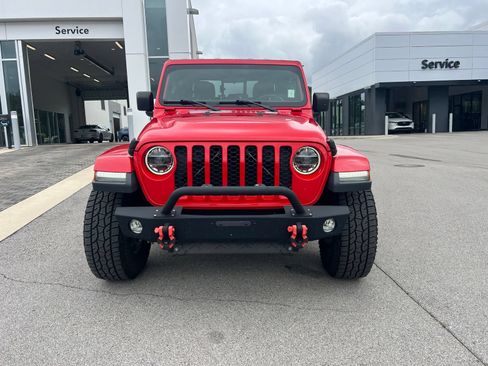 Used 2022 Jeep Gladiator Sport AWD/4WD image 2