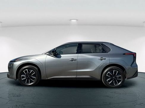 New 2026 Subaru Solterra AWD/4WD image 3