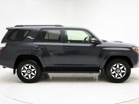 Used 2024 Toyota 4Runner TRD Off-Road Premium image 3