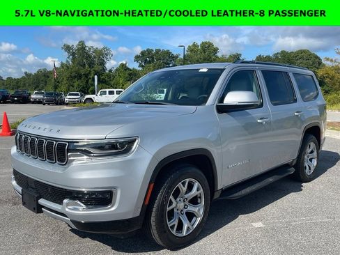Used 2022 Jeep Wagoneer Series II RWD image 1