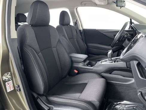 Used 2020 Subaru Outback Premium image 24