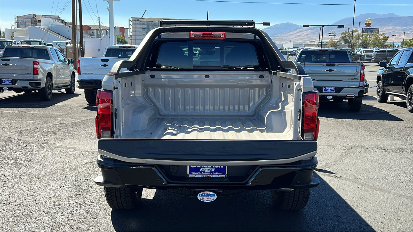 New 2026 Chevrolet Colorado Trail Boss w/ Midnight Edition AWD/4WD image 7