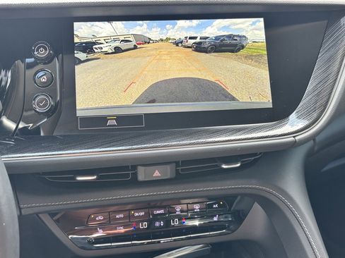 Used 2023 Buick Envision Essence image 7