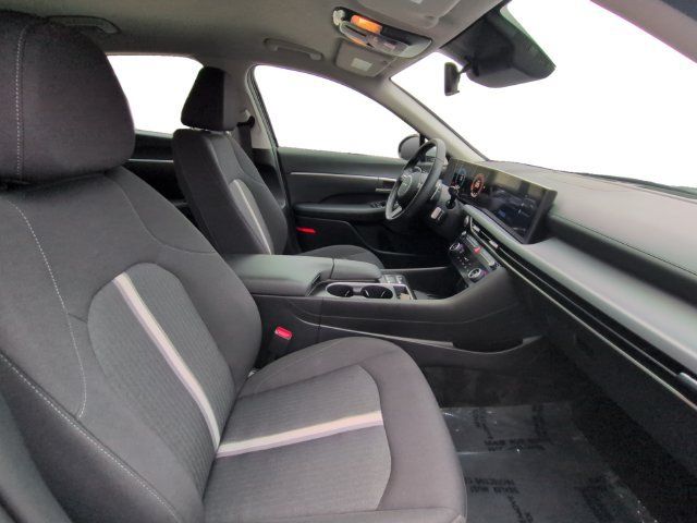 Used 2026 Hyundai Sonata SEL FWD image 23