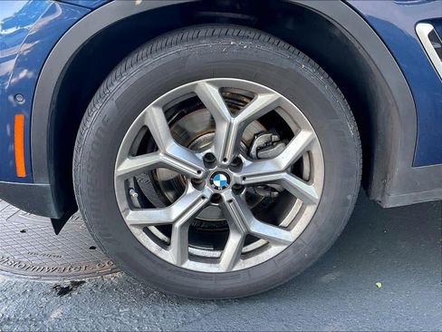 Used 2022 BMW X4 xDrive30i w/ Premium Package 2 image 11