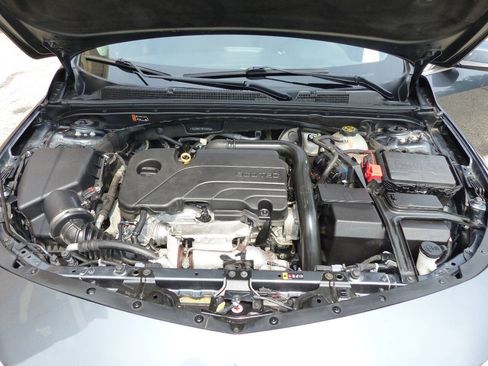 Used 2021 Chevrolet Malibu RS FWD image 16