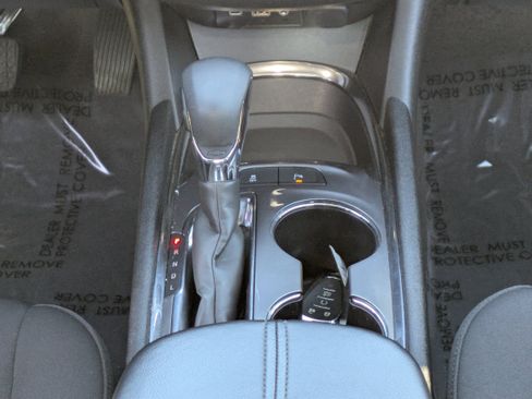 Used 2024 Chevrolet Malibu LT image 19