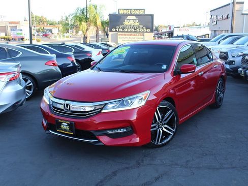 Used 2017 Honda Accord Sport Special Edition image 38