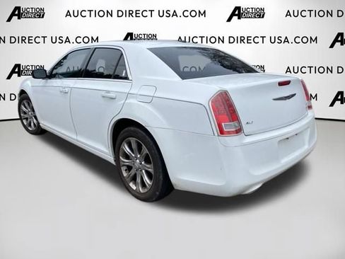 Used 2013 Chrysler 300 S image 12