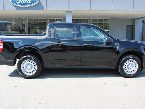 New 2025 Ford Maverick XL image 2