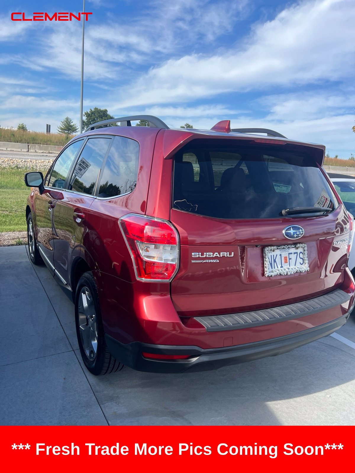 Used 2016 Subaru Forester 2.5i Touring w/ Eyesight & Navigation System AWD/4WD image 4