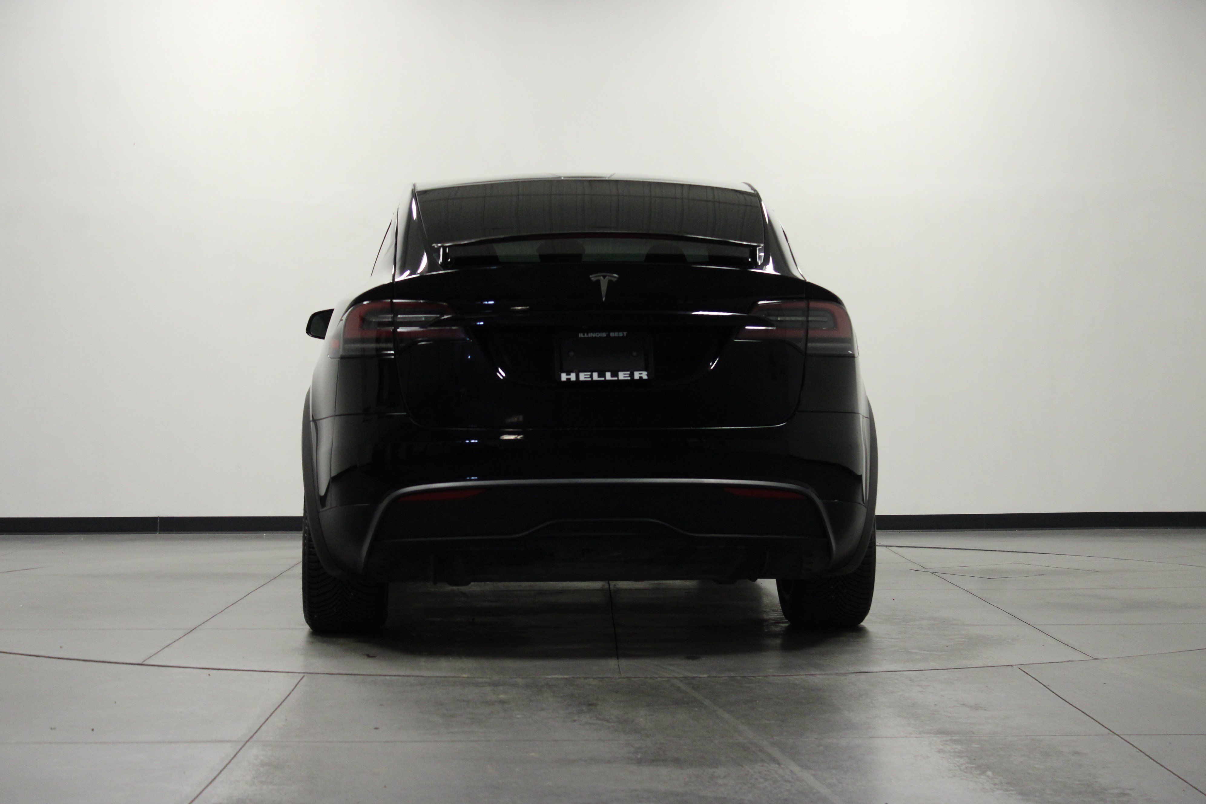 Used 2023 Tesla Model X AWD/4WD image 5