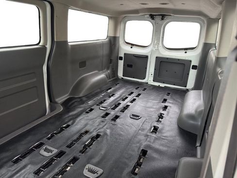 Used 2020 Nissan NV 3500 S RWD image 11
