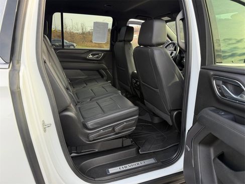 Certified 2024 Chevrolet Suburban LT image 27