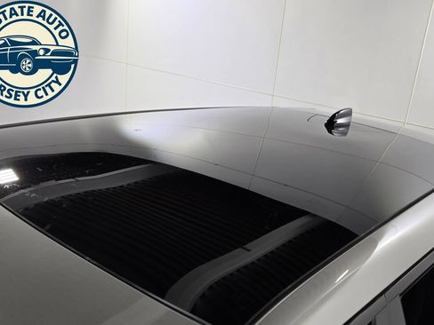 Used 2020 Land Rover Range Rover Evoque S AWD/4WD image 10